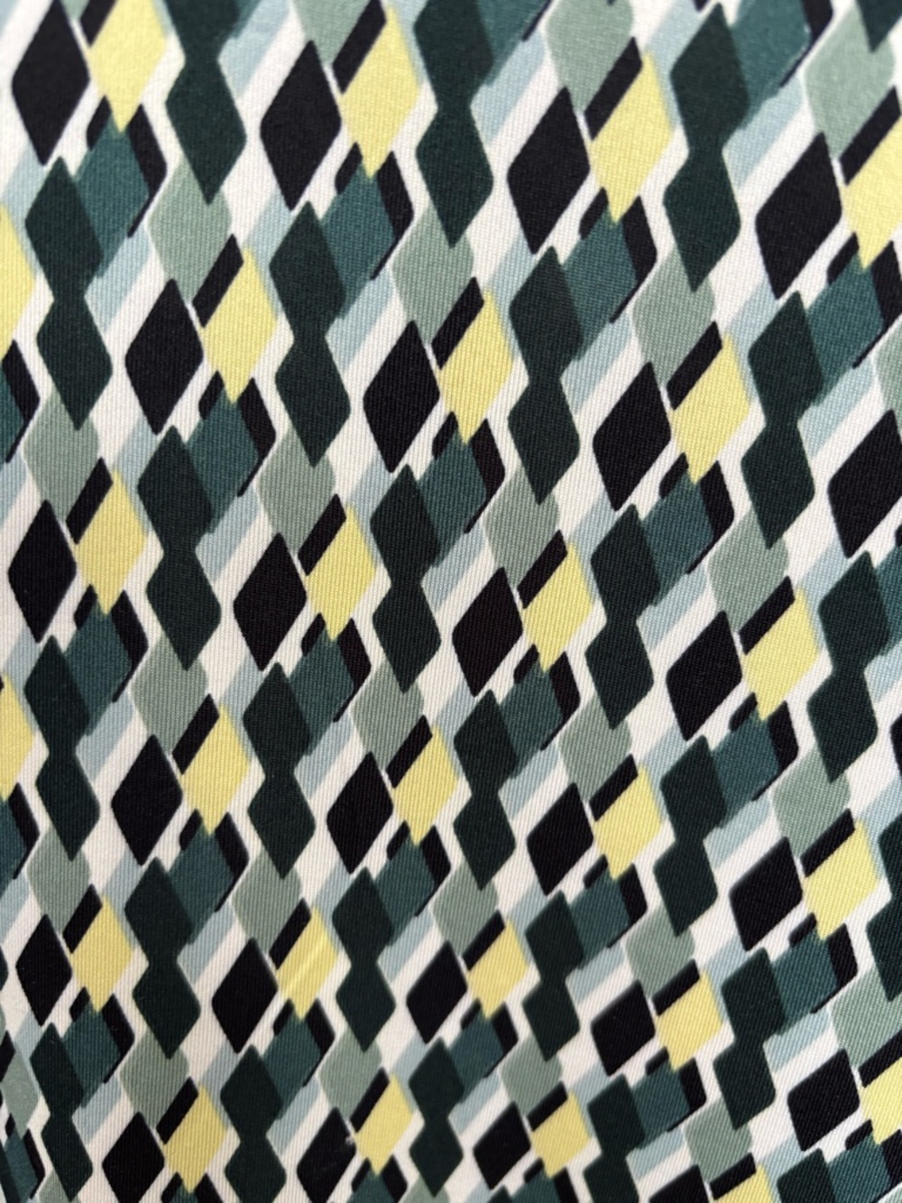 Emaline NWOT Women’s M Green/Yellow Patterned Scoop Neck 3/4 Sleeve Top - Picture 4 of 6